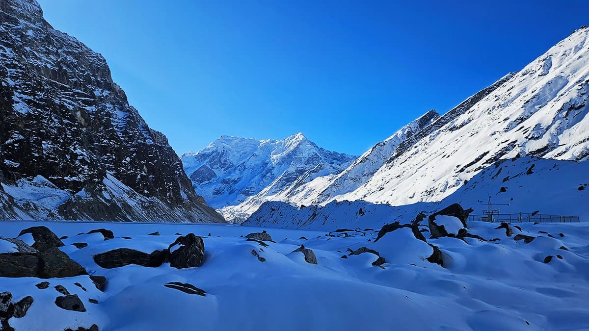 Tsho Rolpa Lake