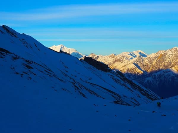 Annapurna Circuit Trek Golden Hour Mountains