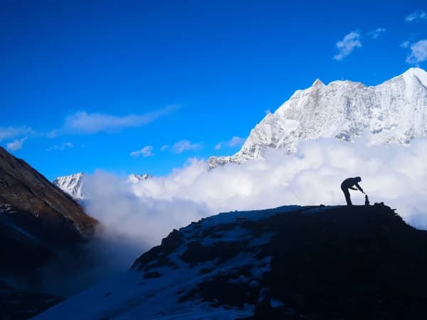 Manaslu Circuit Trek Larkya La Crossing