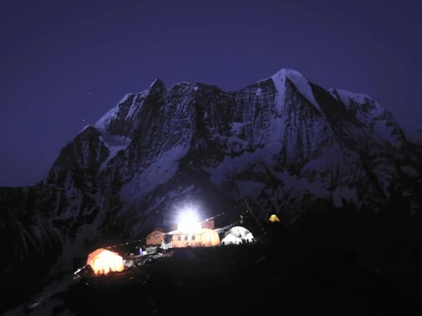 Manaslu Circuit Trek Larkya La Pass