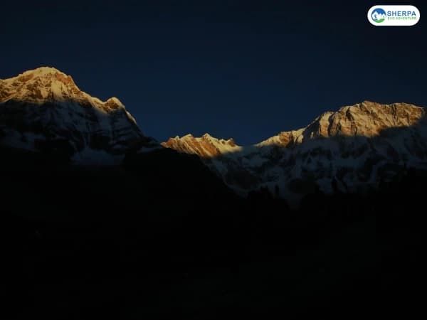 Sea Annapurna Himalayan Range
