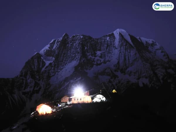 Sea Manaslu Circuit Trek Larkya La Pass