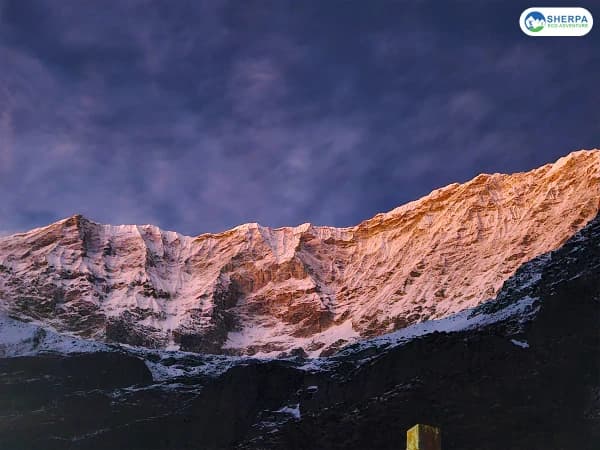 Tsho Rolpa Lake Trek Mountain