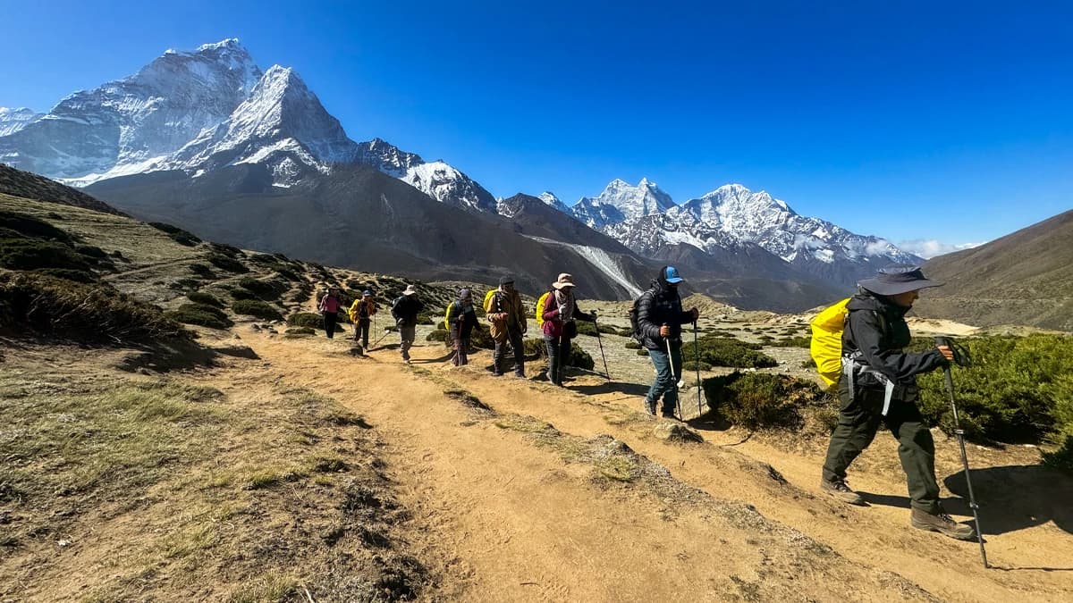 trek-to-lobuche