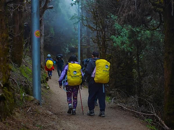 Gosaikunda trekking trail