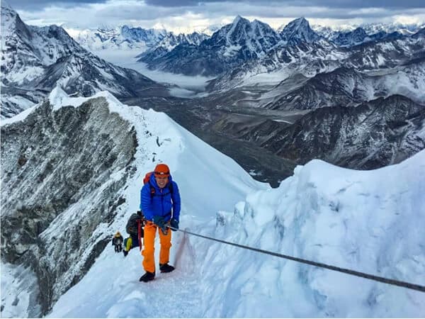 lobuche-peak-climbing-in-khumbu